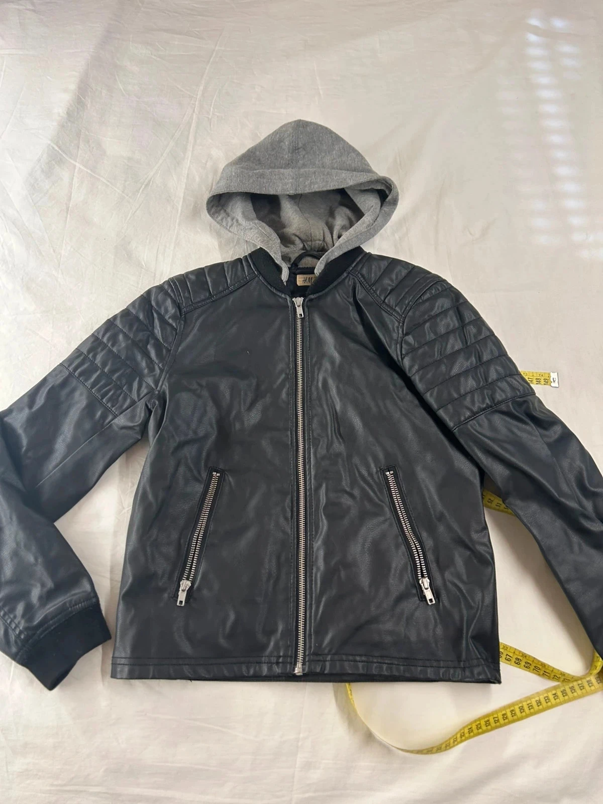 Black puffer vest h&m for children – photo 2